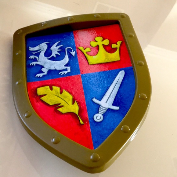 Mattel shield 🛡 toy used - Picture 1 of 4